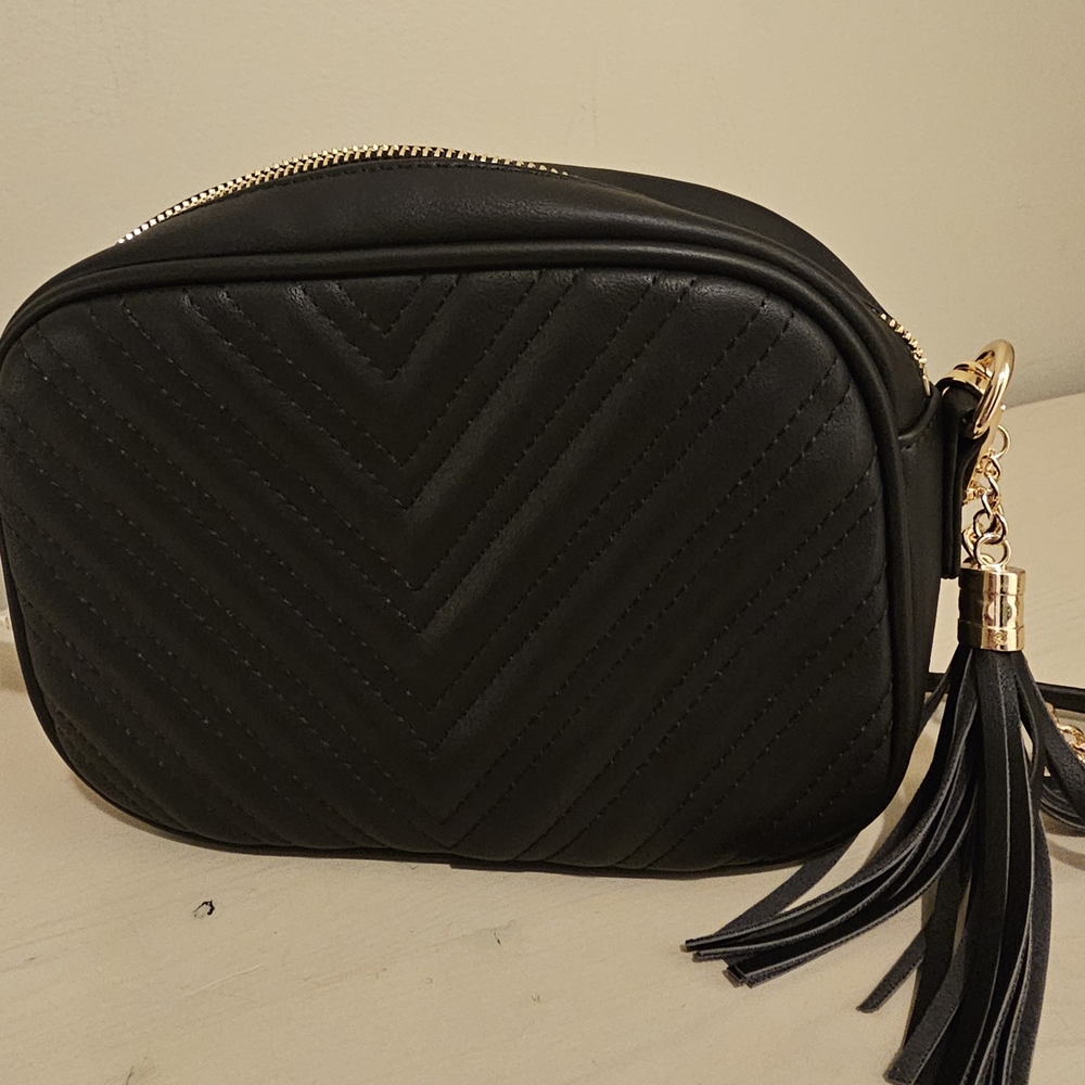 Elegant Black Quilted Women's Bag